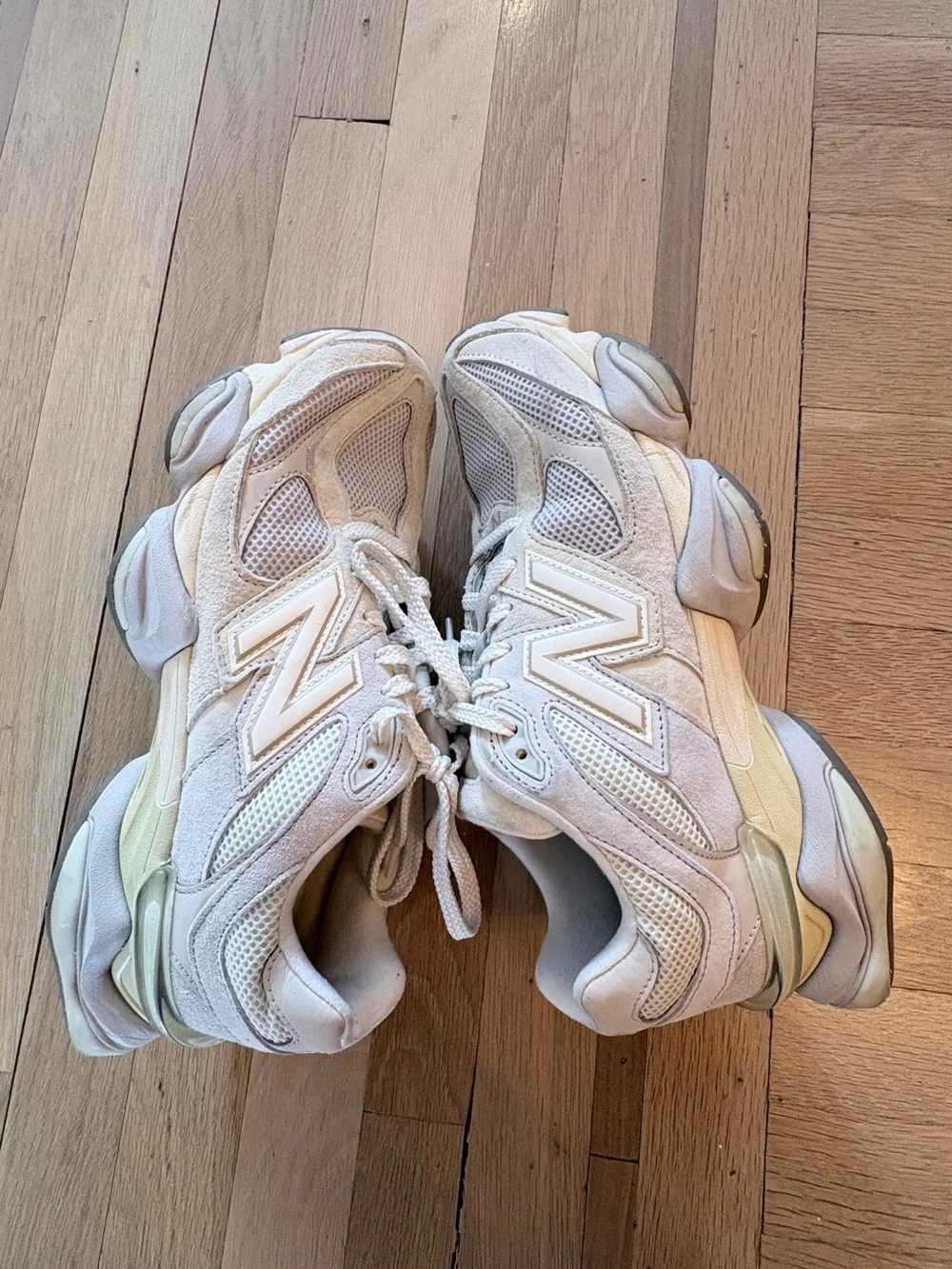 New Balance Men’s Cream/Off-White Mesh & Suede Sneakers